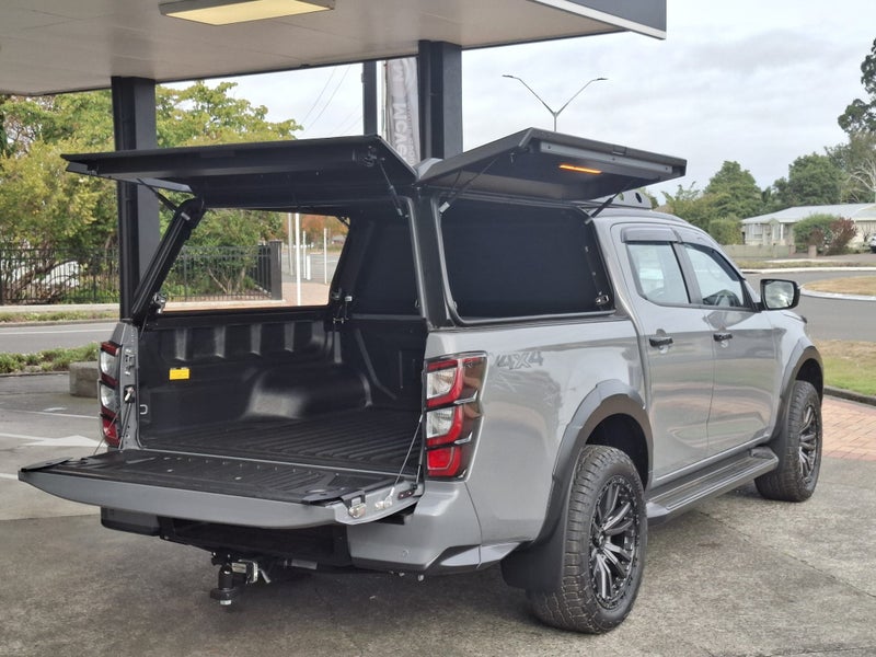 2026 Isuzu D-Max X-Terrain 3.0 4WD AUTO - MCV E... image 5