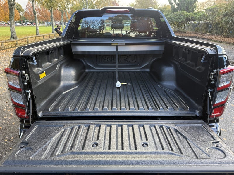 2026 Isuzu D-Max X-Terrain 4WD image 5
