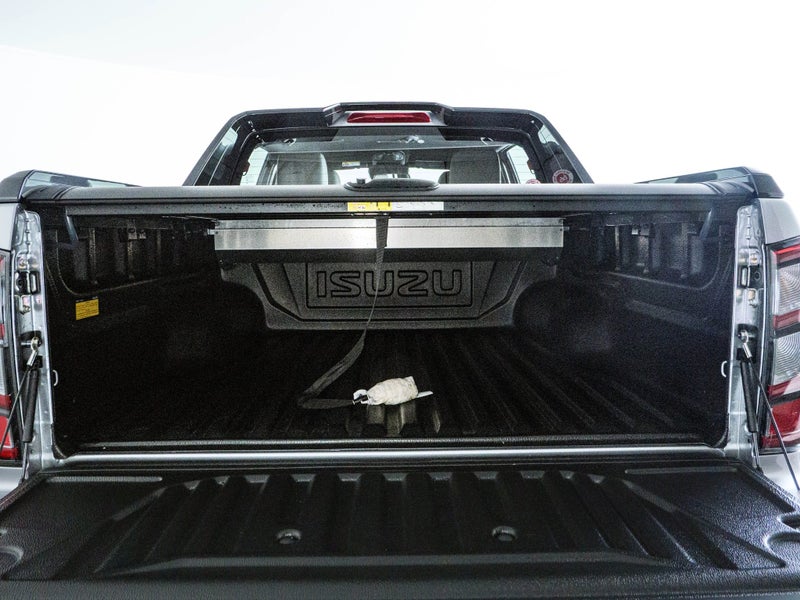 2026 Isuzu D-Max X-Terrain 4x4 Double Cab Auto image 5