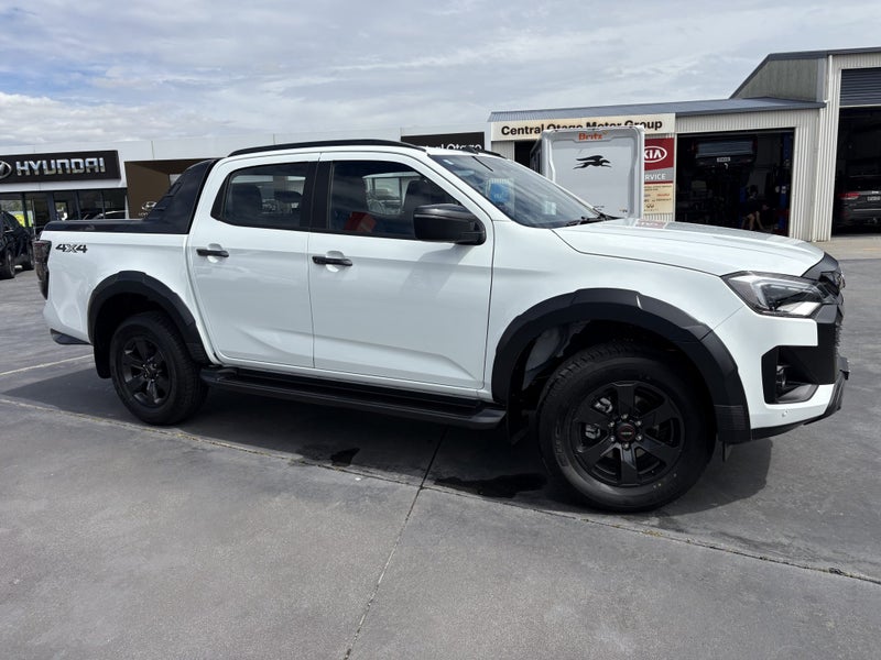 2026 Isuzu D-Max X-Terrain Auto DC 4x4 image 2