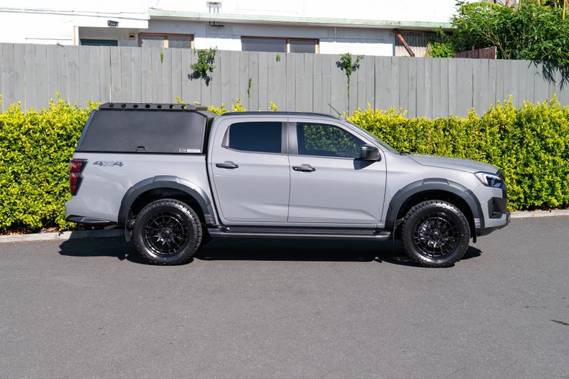 2026 Isuzu D-Max X-Terrain DC 4X4 3.0D 6AT image 2