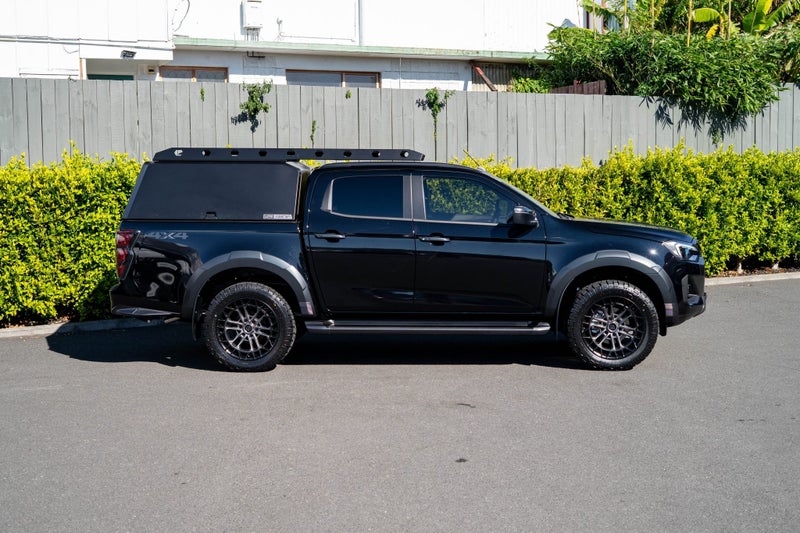 2026 Isuzu D-Max X-Terrain DC 4X4 3.0D 6AT image 3