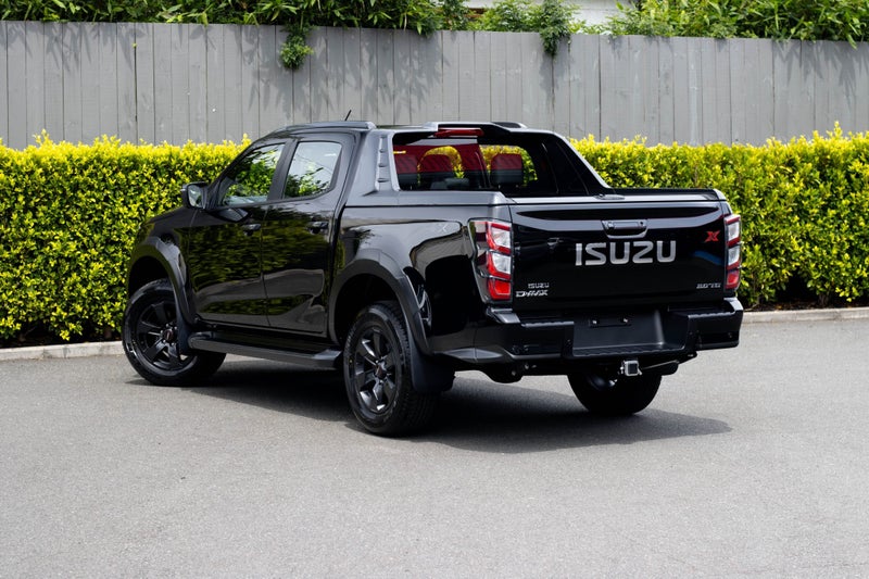 2026 Isuzu D-Max X-Terrain DC 4X4 3.0D 6AT image 3