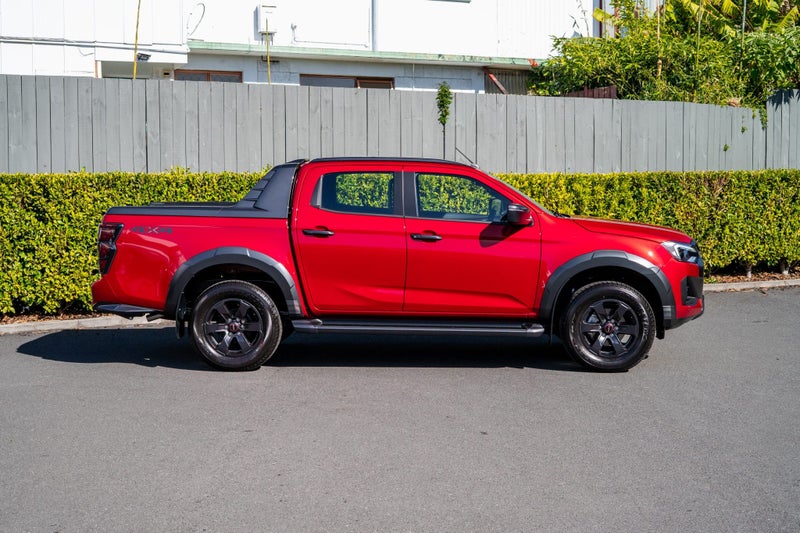 2026 Isuzu D-Max X-Terrain DC 4X4 3.0D 6AT image 2