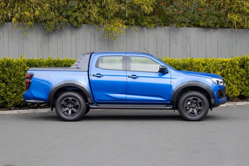 2026 Isuzu D-Max X-Terrain DC 4X4 3.0D 6AT image 2