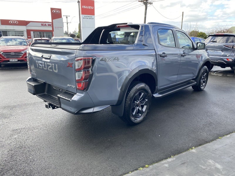 2026 Isuzu D-Max X-Terrain Double Cab 3.0D 4x4 6AT image 4