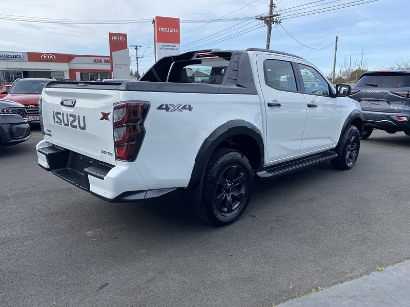 2026 Isuzu D-Max X-Terrain Double Cab 3.0D 4x4 6AT image 4