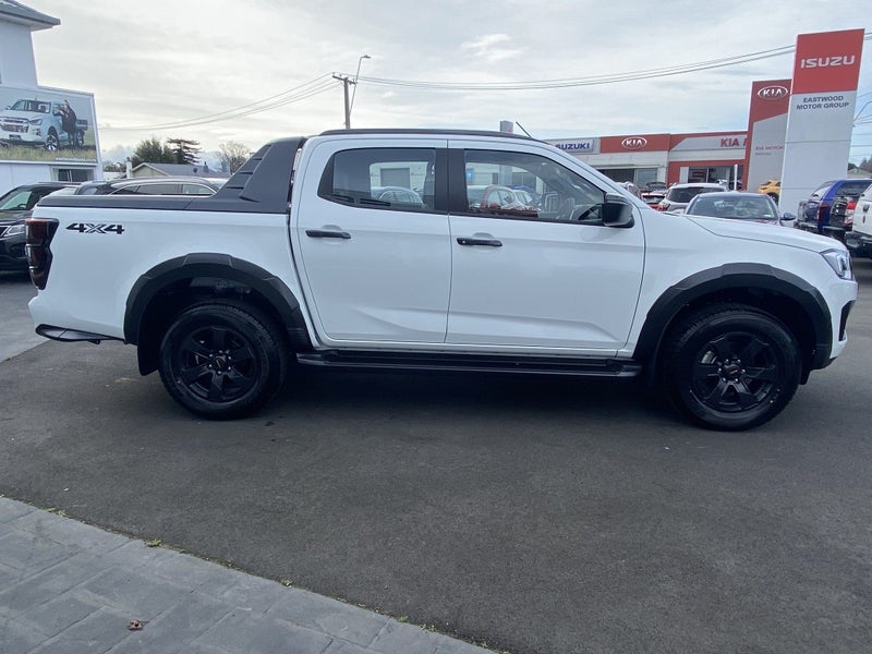 2026 Isuzu D-Max X-Terrain Double Cab 3.0D 4x4 6AT image 5