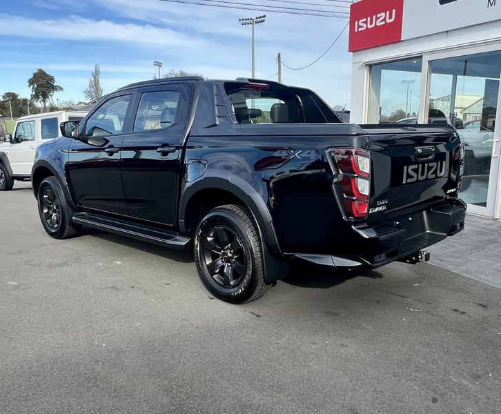2026 Isuzu D-Max X-Terrain Double Cab 3.0D 4x4 6AT image 3
