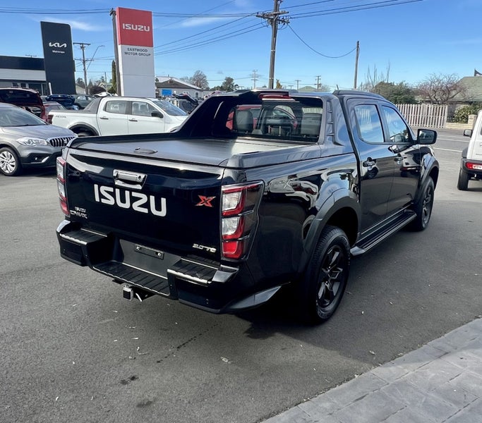 2026 Isuzu D-Max X-Terrain Double Cab 3.0D 4x4 6AT image 4