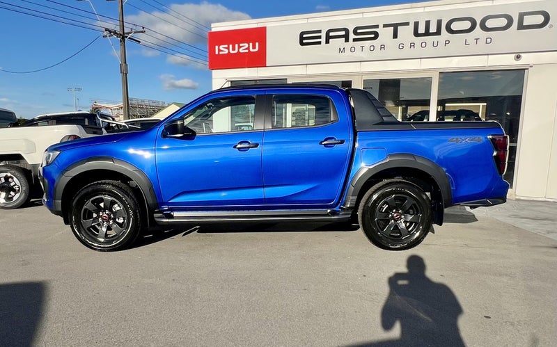 2026 Isuzu D-Max X-Terrain Double Cab 3.0D 4x4 6AT image 2
