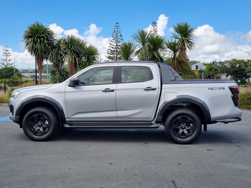 2026 Isuzu D-Max X-Terrain Double Cab image 3