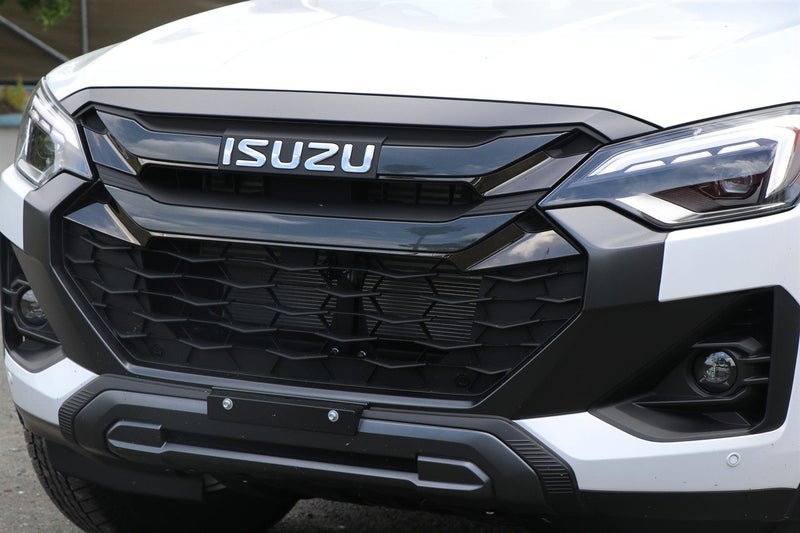 2026 Isuzu D-Max X-TERRAIN DOUBLE CAB image 3