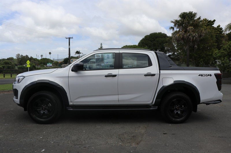 2026 Isuzu D-Max X-TERRAIN DOUBLE CAB image 4