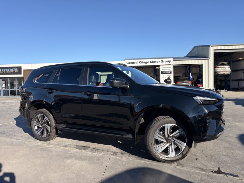 2026 Isuzu MU-X 3.0 LS-T image 2