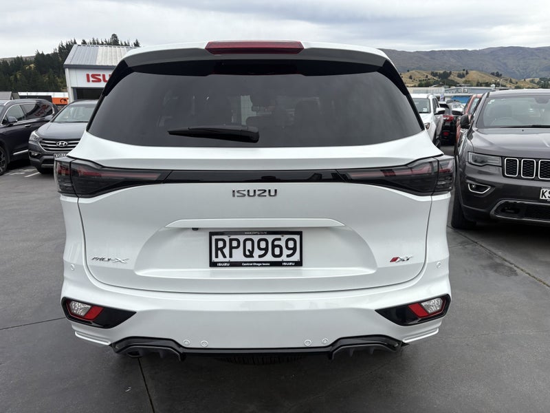 2026 Isuzu MU-X 3.0 XT image 4