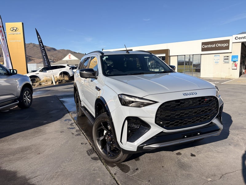 2026 Isuzu MU-X 3.0 XT image 2
