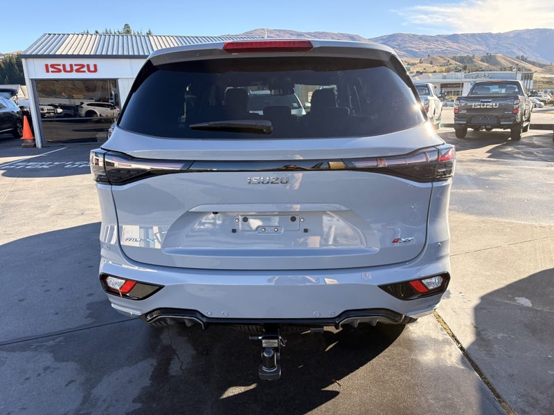 2026 Isuzu MU-X 3.0 XT image 4