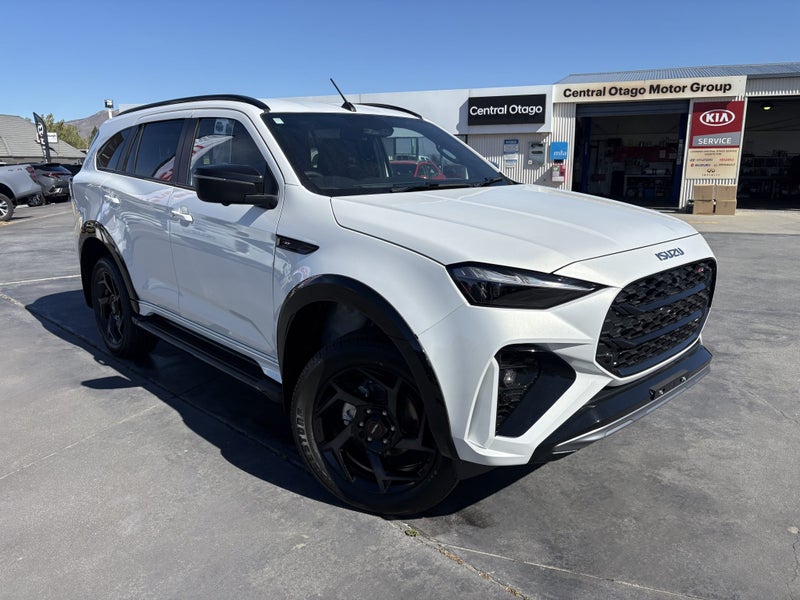 2026 Isuzu MU-X 3.0 XT image 2