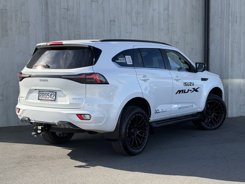 2026 Isuzu MU-X 4x4 SUV LS-T 3.0D image 3