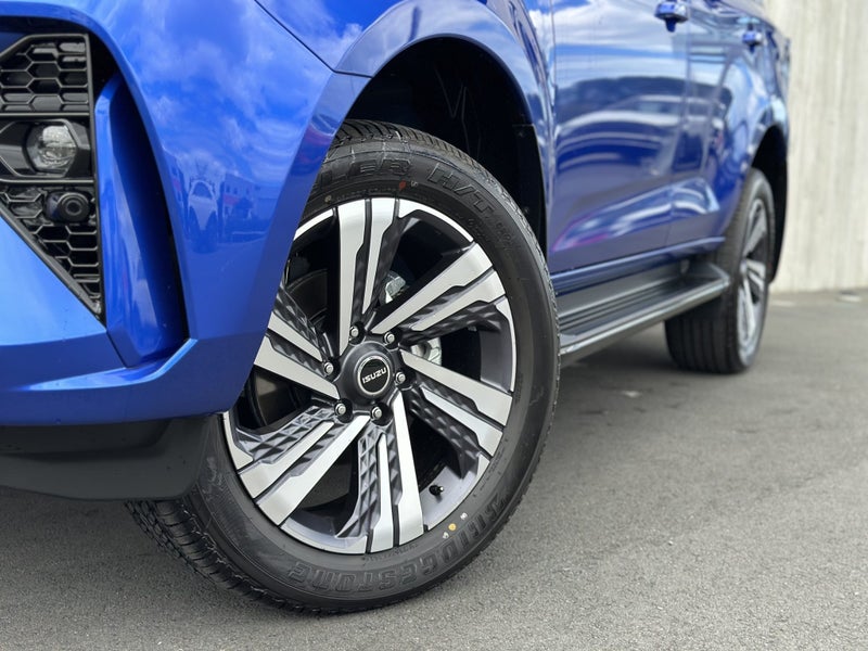 2026 Isuzu MU-X LS-T 4WD 3.0 Auto image 5