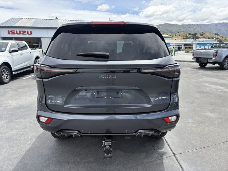 2026 Isuzu MU-X LS-T image 4