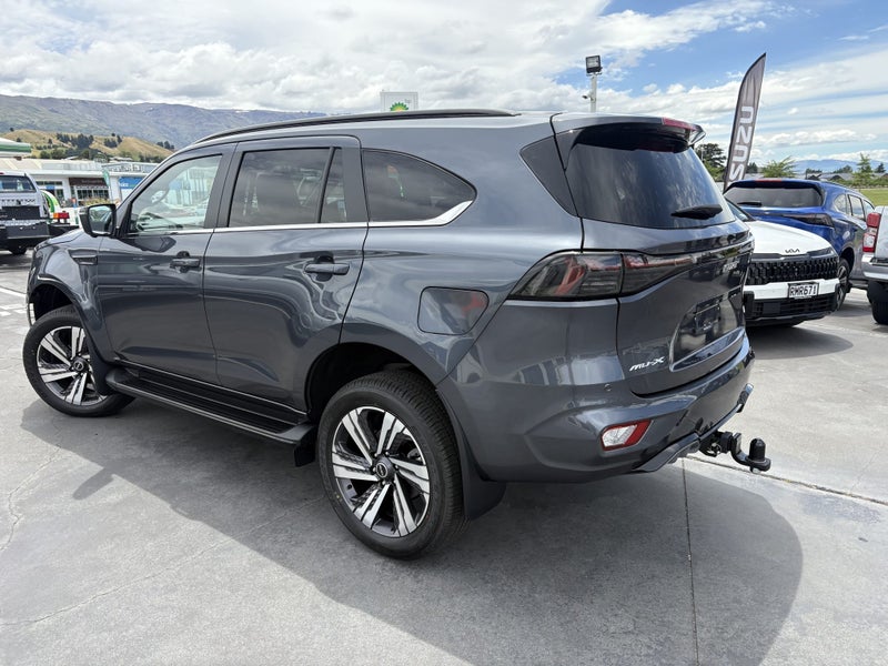 2026 Isuzu MU-X LS-T image 5