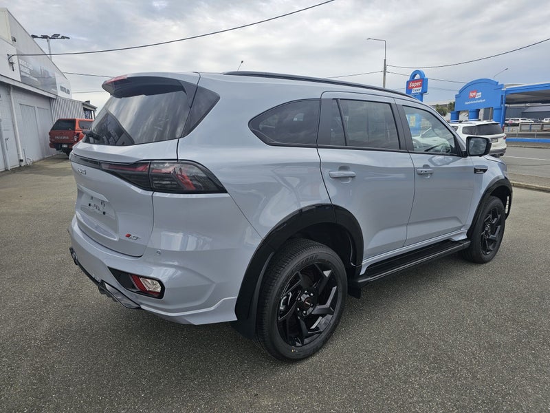 2026 Isuzu MU-X X-Terrain SUV 3.0D 4WD image 4