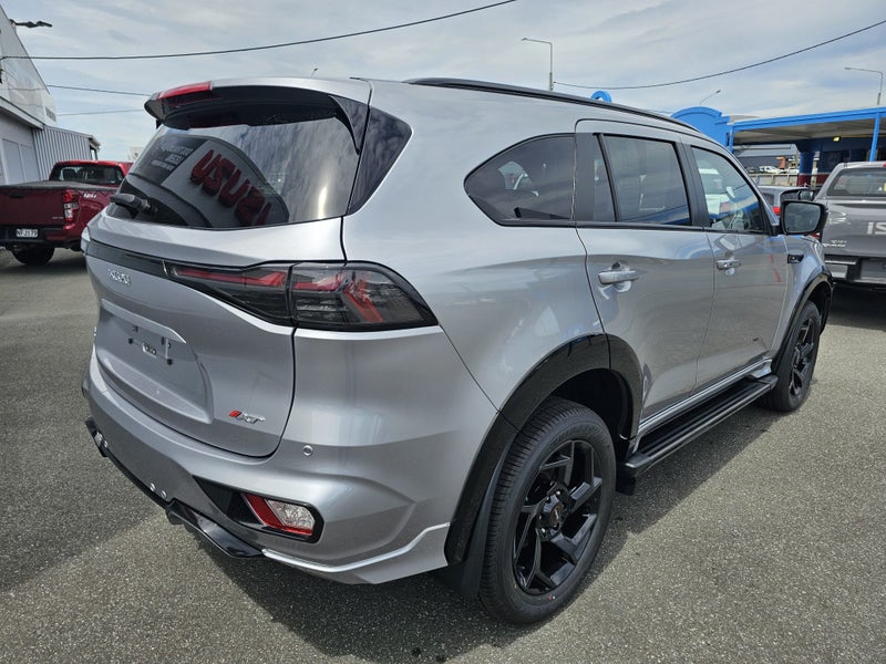 2026 Isuzu MU-X X-Terrain SUV 3.0D 4WD image 4