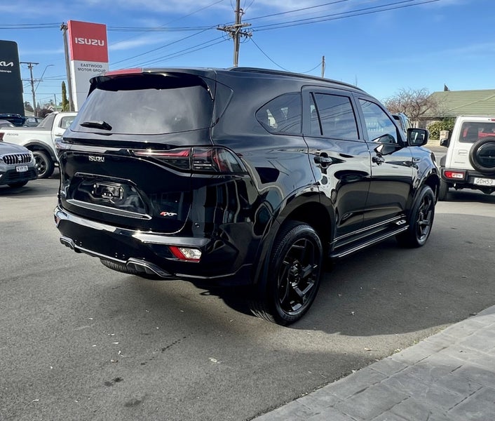 2026 Isuzu MU-X X-Terrain SUV 3.0D 4x4 6AT MY25 image 4