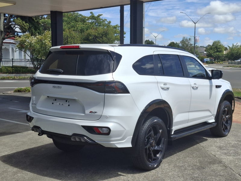 2026 Isuzu MU-X XT 3.0 T/D 4WD AUTO - New Model... image 4