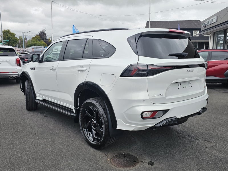 2026 Isuzu MU-X XT 3.0D image 4