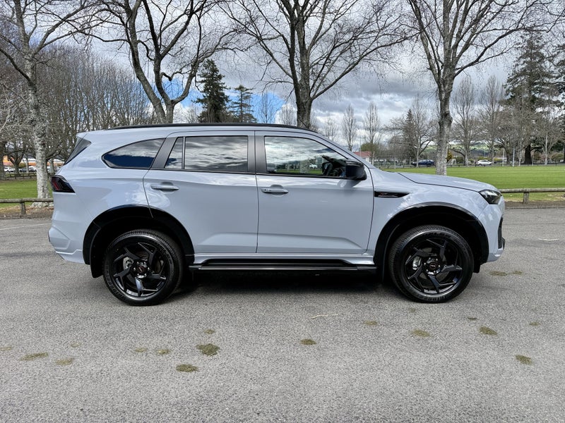 2026 Isuzu MU-X XT 4WD image 3