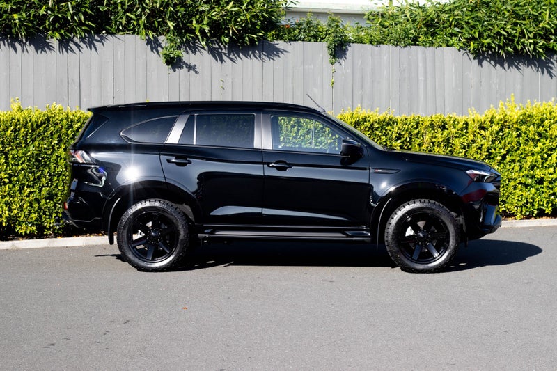 2026 Isuzu MU-X XT 4WD Auto image 2