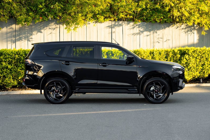 2026 Isuzu MU-X XT 4WD Auto image 2