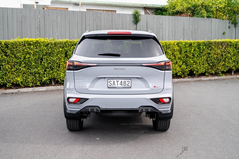 2026 Isuzu MU-X XT 4WD Auto image 5