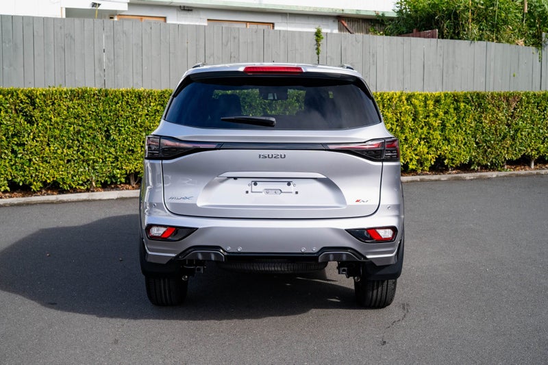 2026 Isuzu MU-X XT 4WD Auto image 5