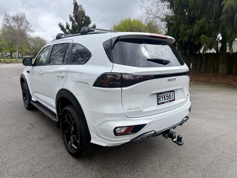 2026 Isuzu MU-X XT 4WD Auto image 5