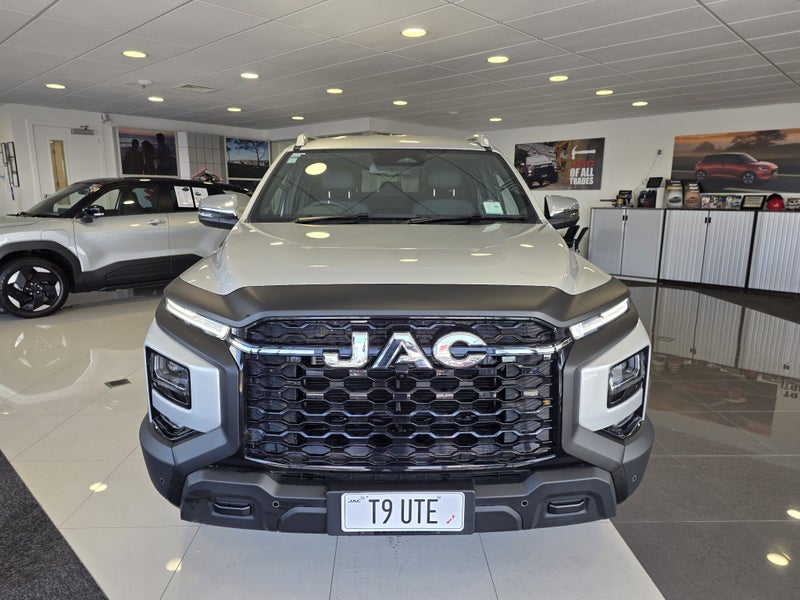 2026 JAC T9 4WD Auto image 2