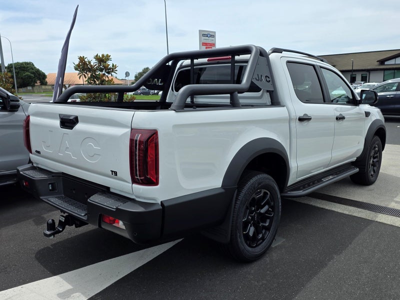 2026 JAC T9 Black Edition 4WD image 5