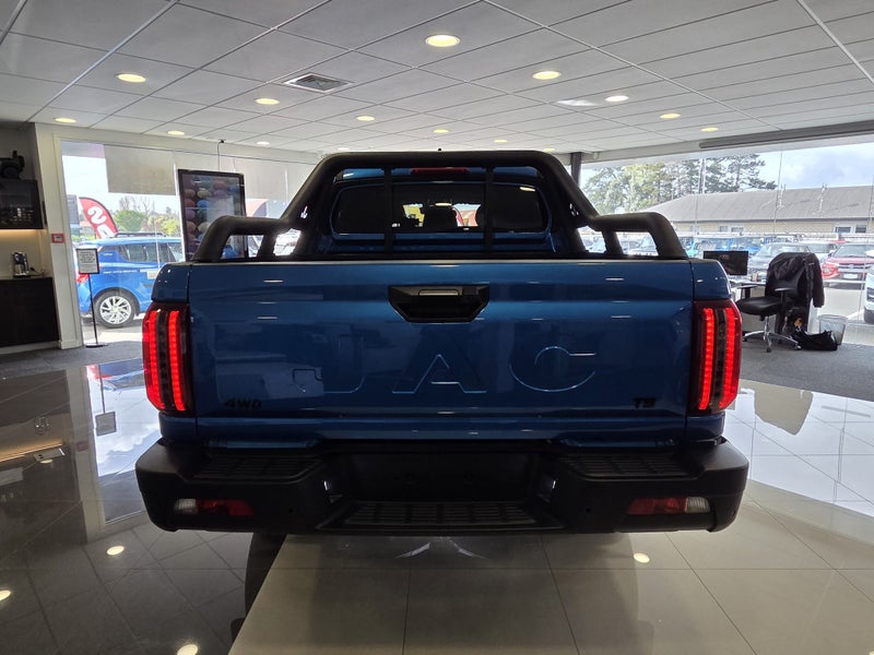 2026 JAC T9 Black Edition 4WD Auto image 5