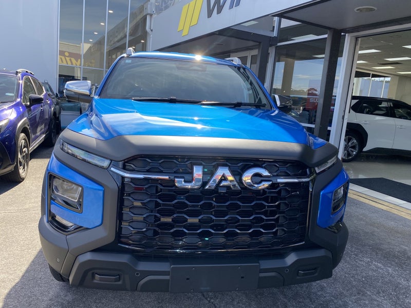2026 JAC T9 Luxury image 3