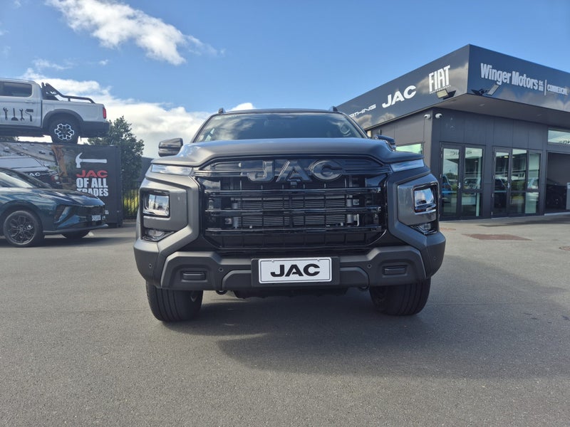 2026 JAC T9 Luxury image 2