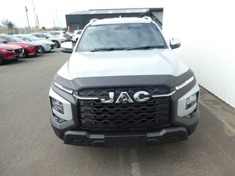 2026 JAC T9 Luxury 4X4 Auto image 2