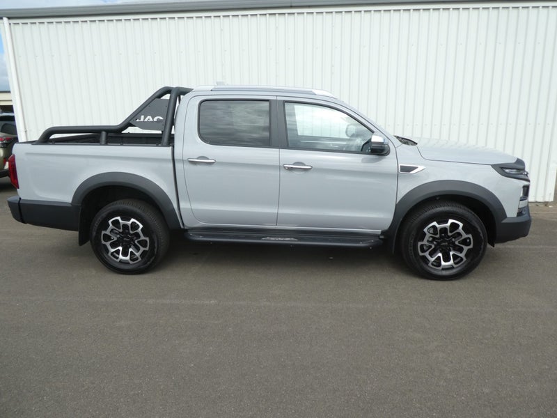 2026 JAC T9 Luxury 4X4 Auto image 4
