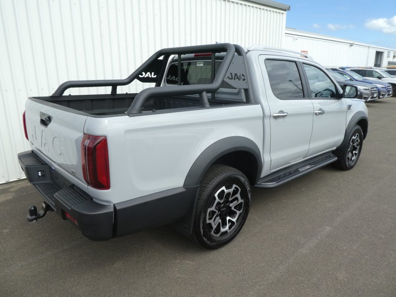 2026 JAC T9 Luxury 4X4 Auto image 5