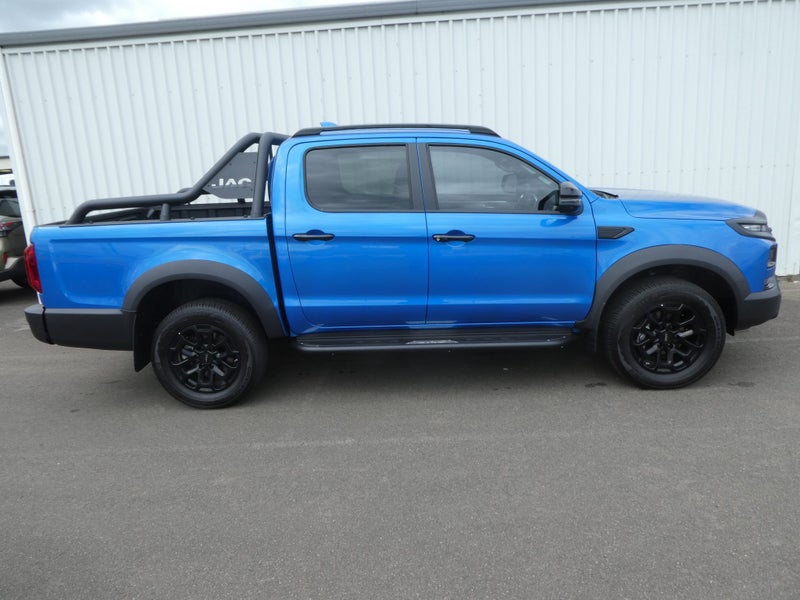 2026 JAC T9 Luxury 4X4 Auto Black Out image 4