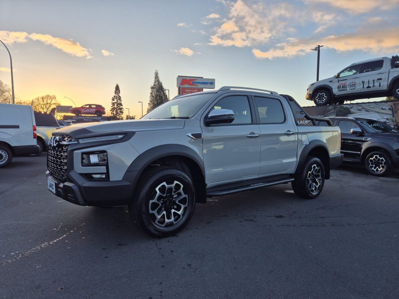 2026 JAC T9 Luxury image 2