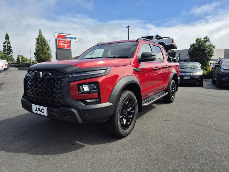 2026 JAC T9 Luxury image 3