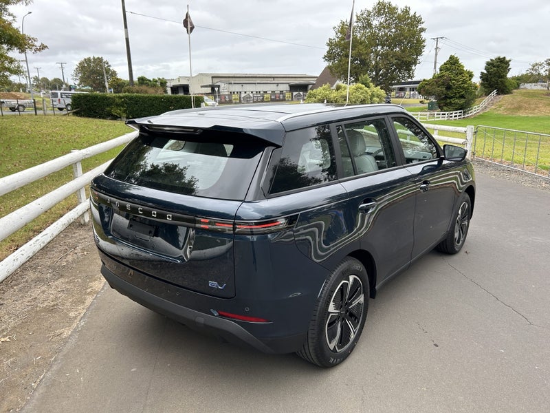 2026 Jaecoo J5 EV Summit FWD image 4